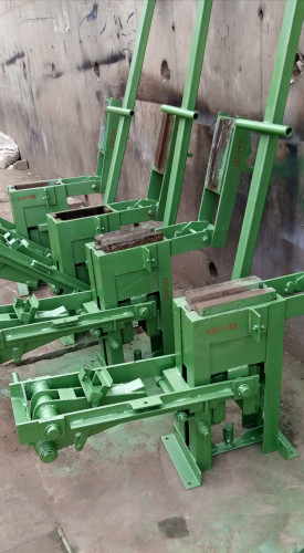 interlocking brick machine