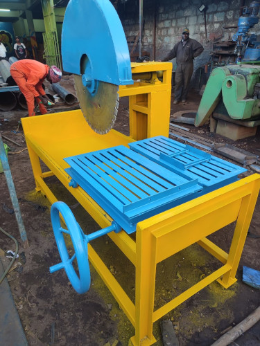 diesel engine stone cutting machine